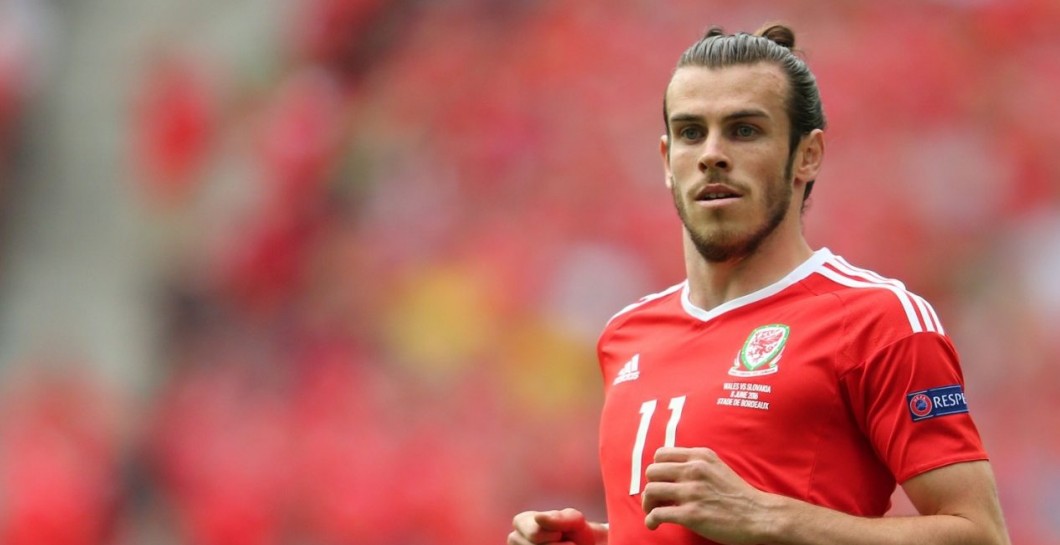 Bale en el partido de Gales