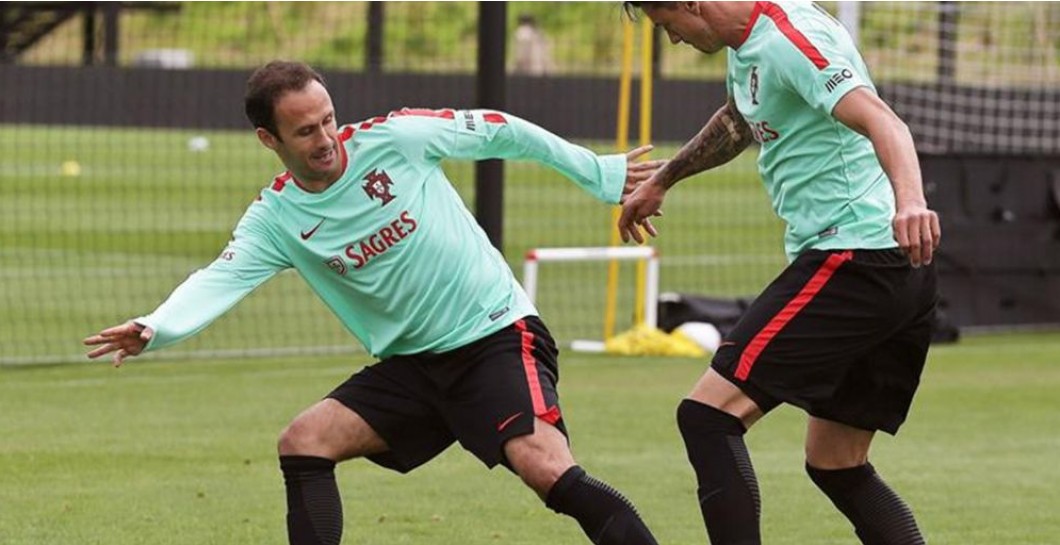 Carvalho con Portugal
