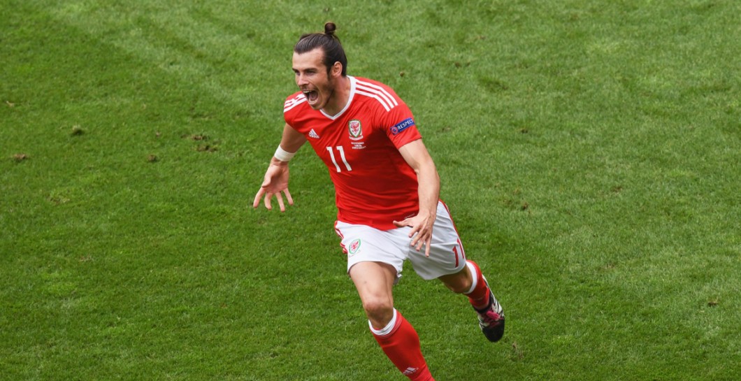 Bale, celebra, gol, Gales, Eurocopa