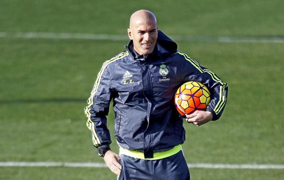 Zidane, sonríe, entrenamiento, Real Madrid