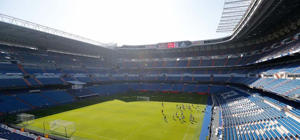 El Santiago Bernabéu de día