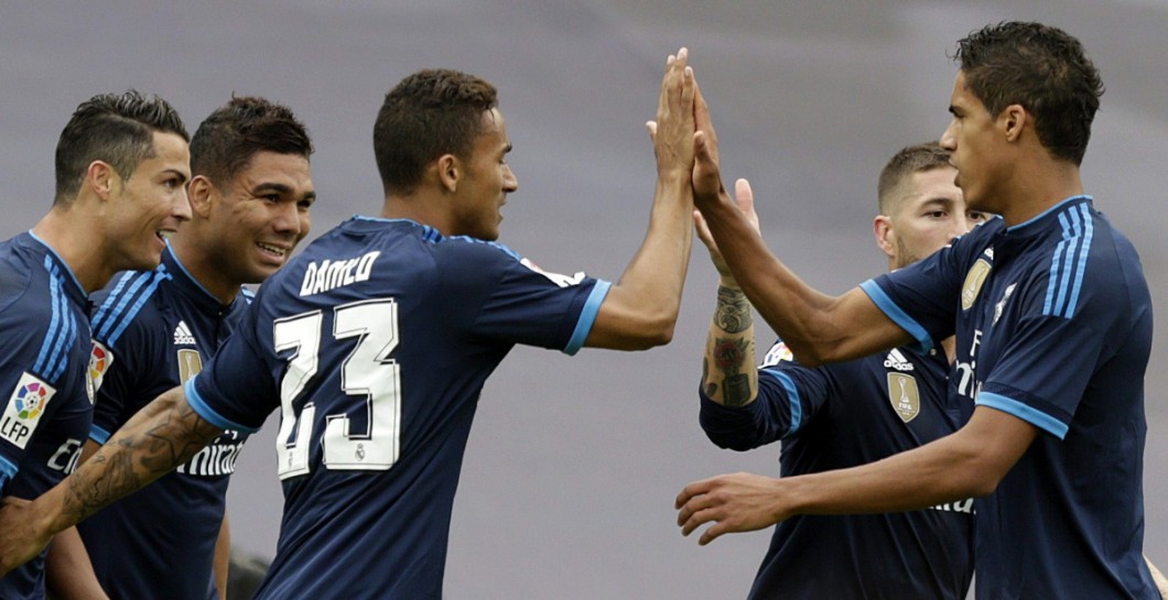 Danilo, Varane y Ramos celebran gol