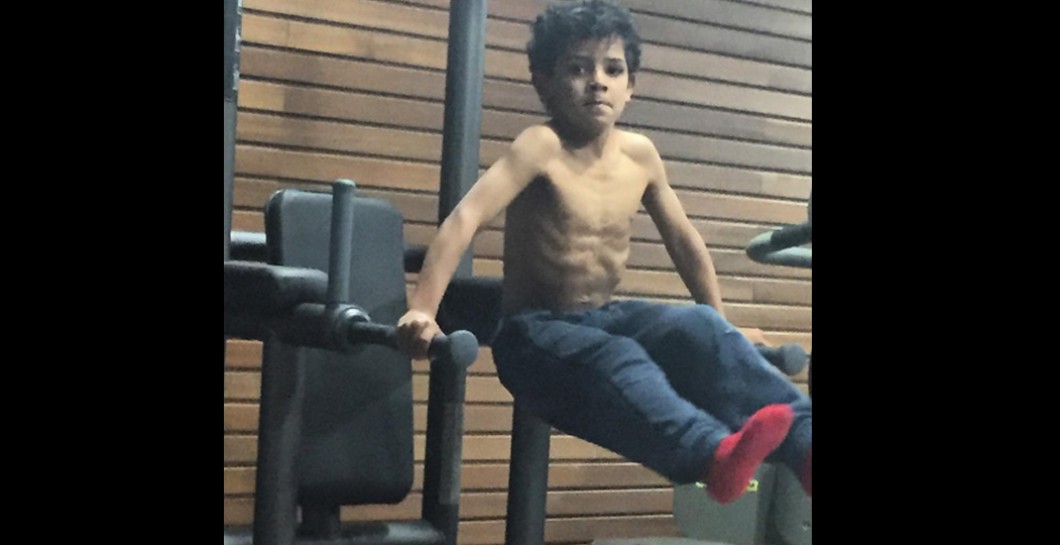 El hijo de Cristiano Ronaldo en el gimnasio