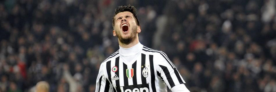 Morata grita en un partido con la Juventus