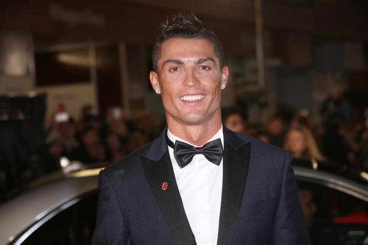 Cristiano Ronaldo, pajarita