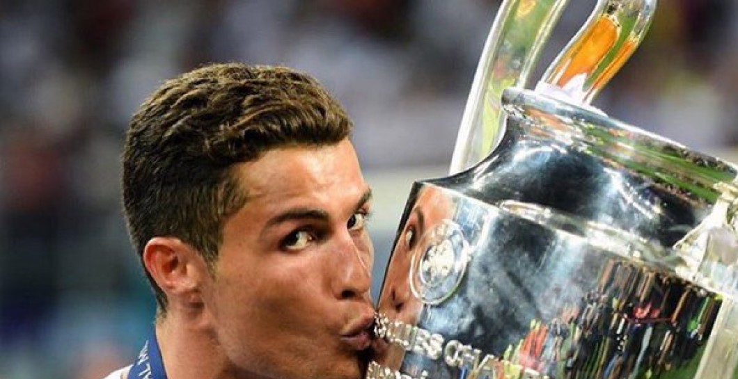 Cristiano no dudó en besar la Champions League