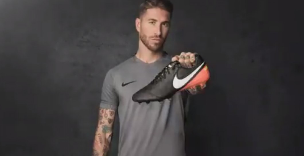 Ramos con sus nuevas botas