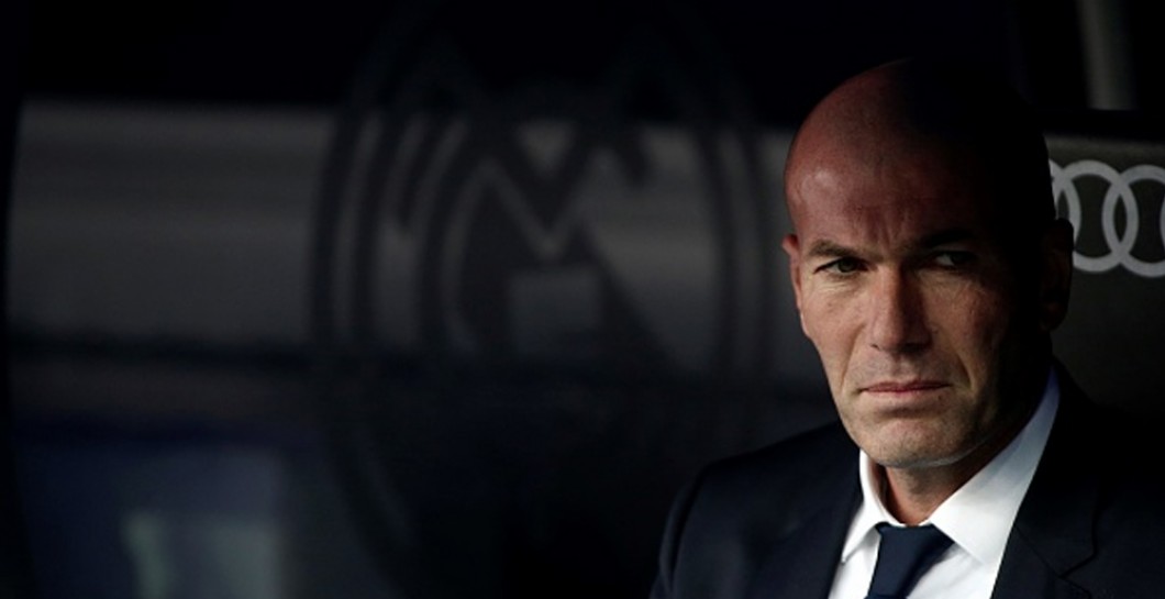 Zidane en el banquillo del Real Madrid