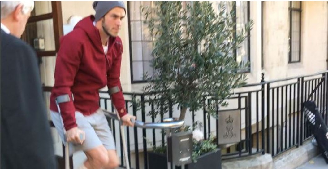 Bale a su salida del hospital