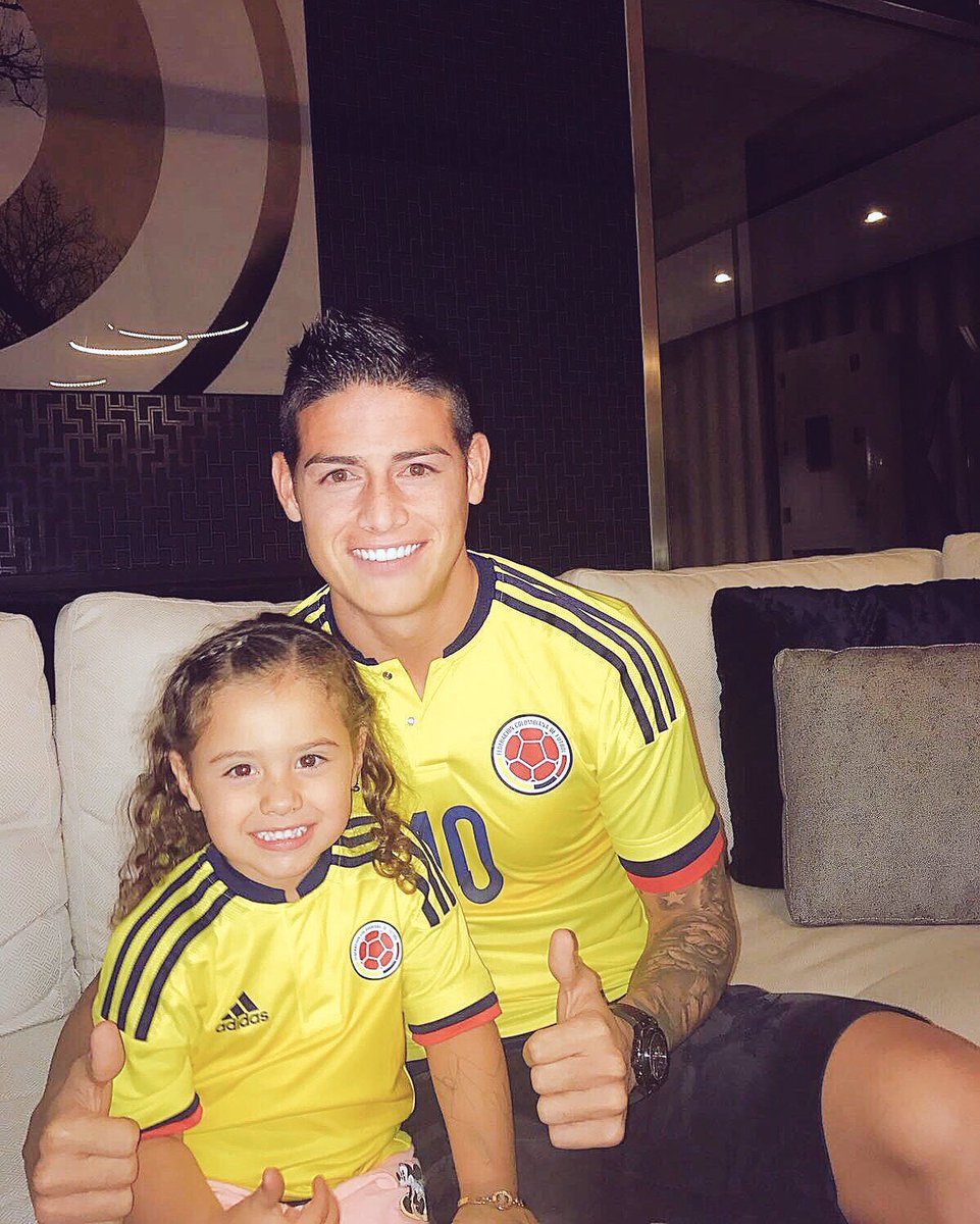James animó a Colombia como un hincha más... desde Madrid