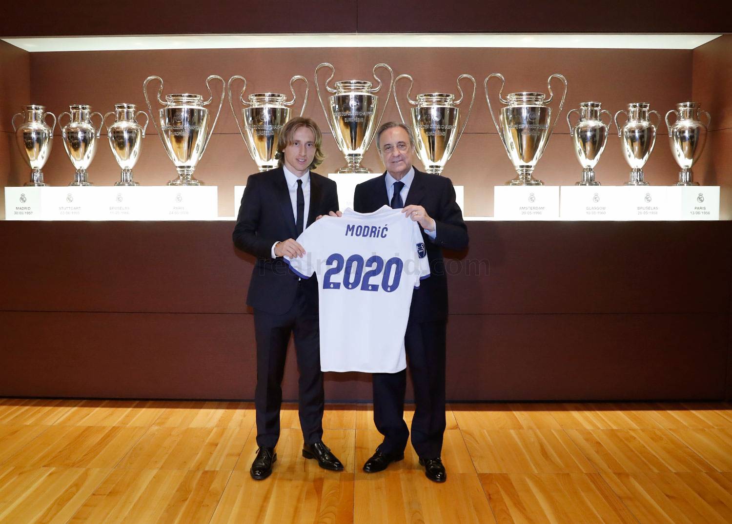 Modric, Florentino Pérez, renovación