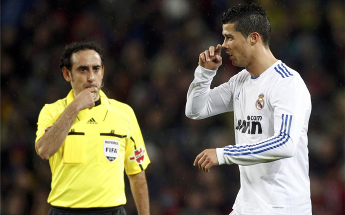 Iturralde reconoce haber 'vacilado' a Cristiano Ronaldo
