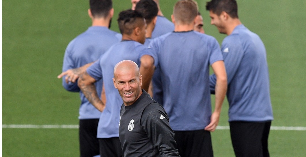 Zidane durante un entrenamiento con el Madrid