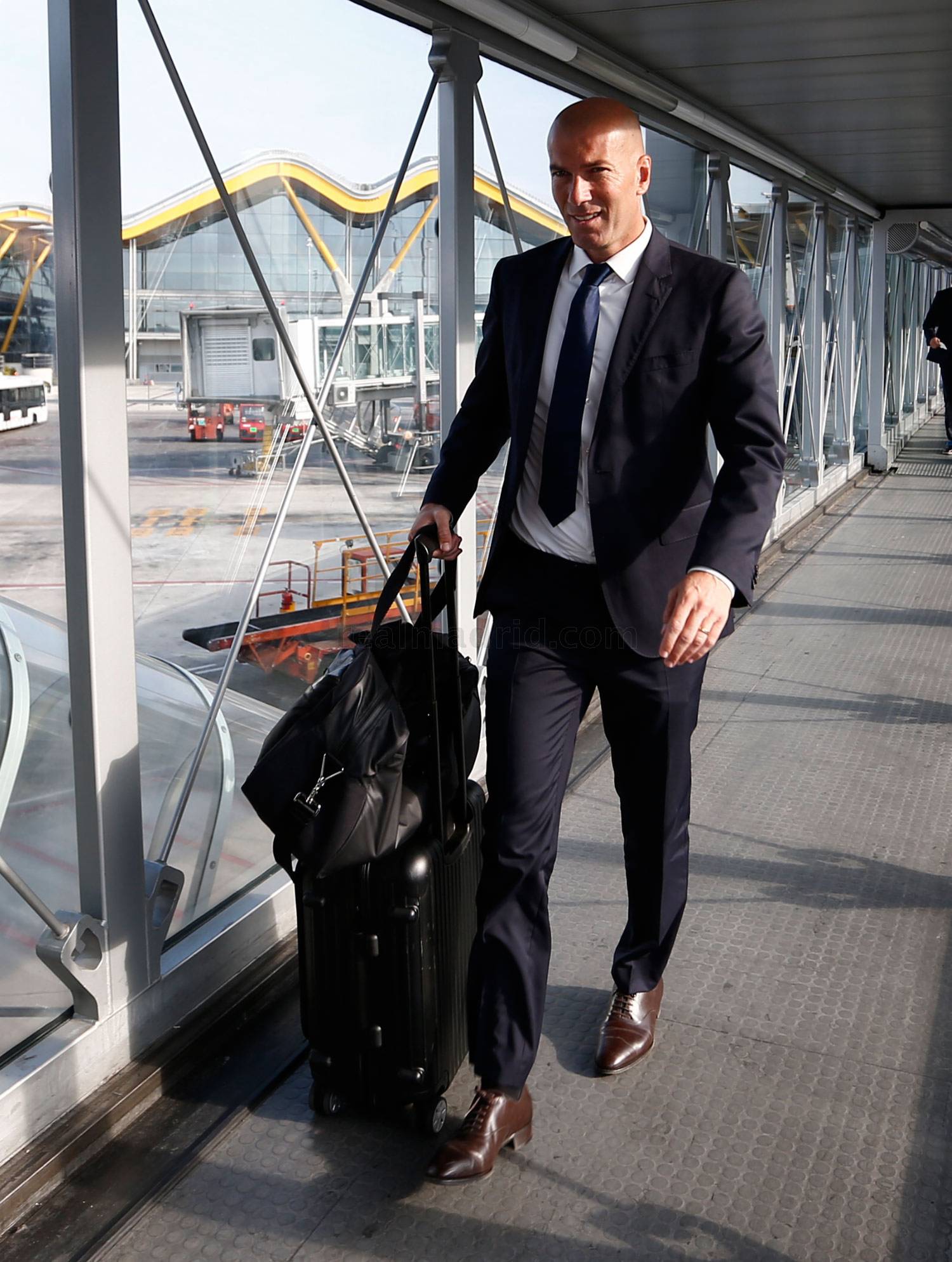 Zidane durante su viaje a Dortmund