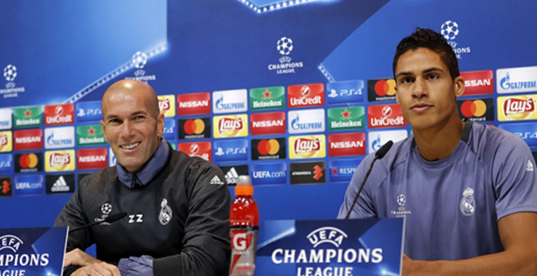 Zidane y Varane en una rueda de prensa