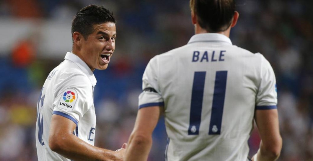 Bale y James celebran un gol