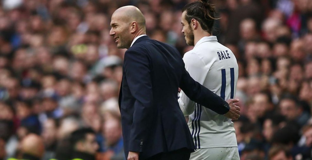 Bale y Zidane en el banquillo del Bernabéu