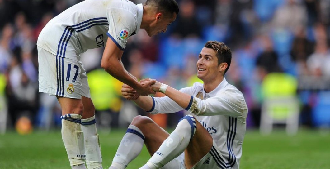 Lucas ayuda a Cristiano a levantarse ante el Espanyol