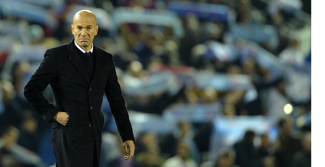 Zinedine Zidane contrariado en Balaídos