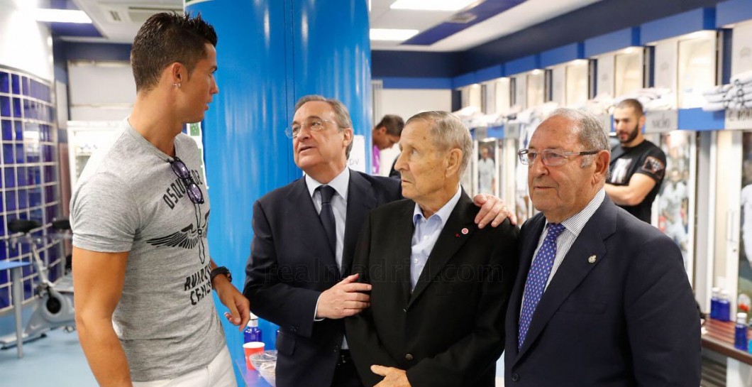 Florentino Pérez junto a Kopa, Gento y Cristiano Ronaldo