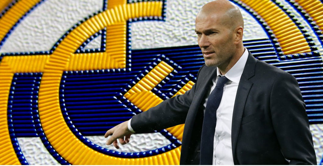 montaje de Zinedine Zidane y escudo Real Madrid
