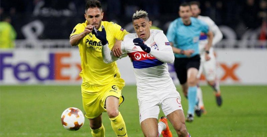 Mariano en una carrera durante el Olympique Lyon-Villarreal
