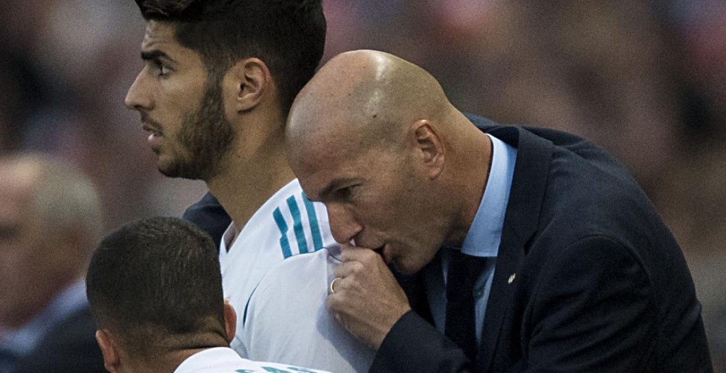 Zidane conversa con Marco Asensio
