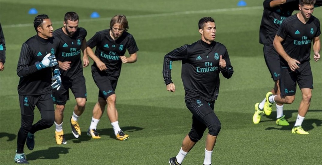 Cristiano Ronaldo corre en un entrenamiento en Valdebebas