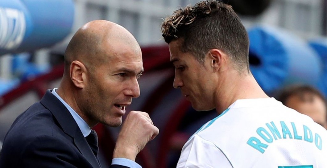 Cristiano y Zidane hablando en Ipurua