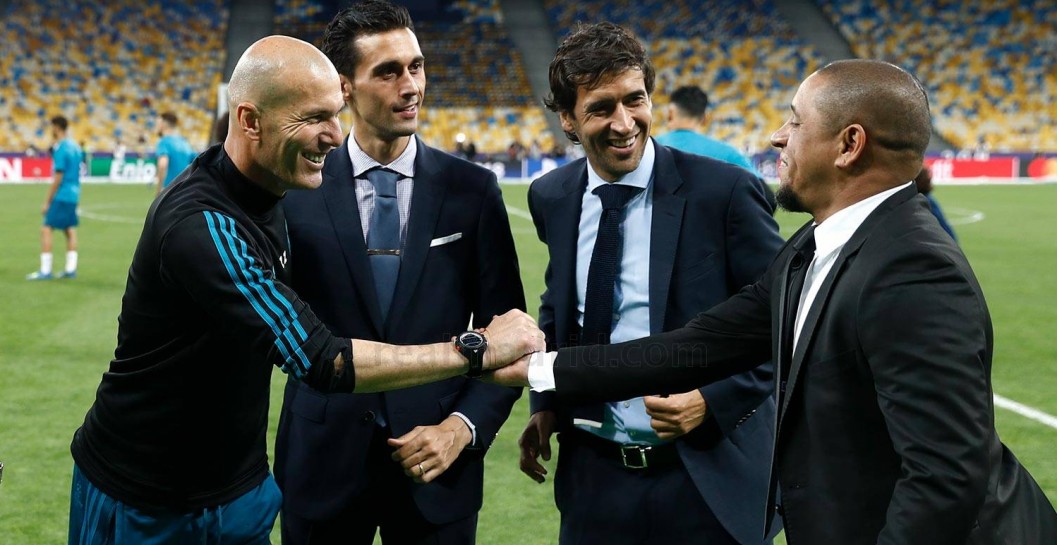 Zidane, Arbeloa, Raúl y Roberto Carlos