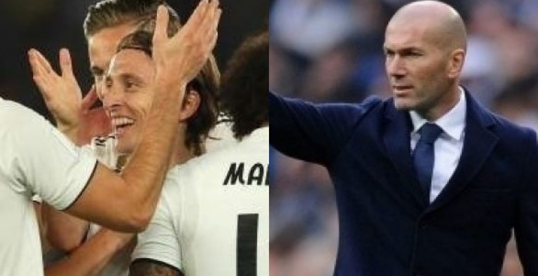 Zidane y jugadores celebrando