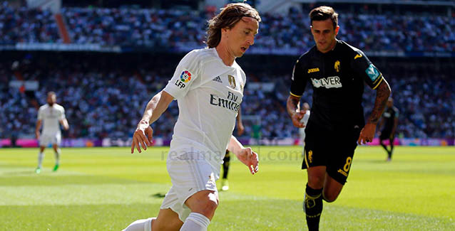 Luka Modric en el partido ante el Granada